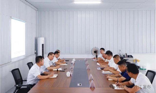 庞佑成在回龙镇调研乡村振兴、产业发展情况
